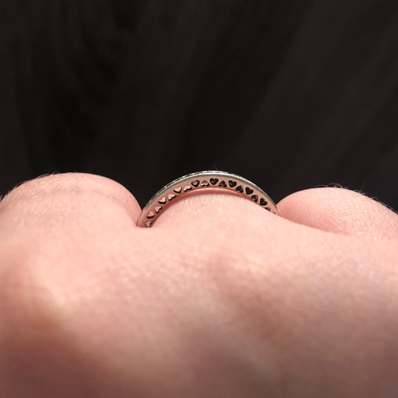 Pandora Ring - Picture 2 of 3